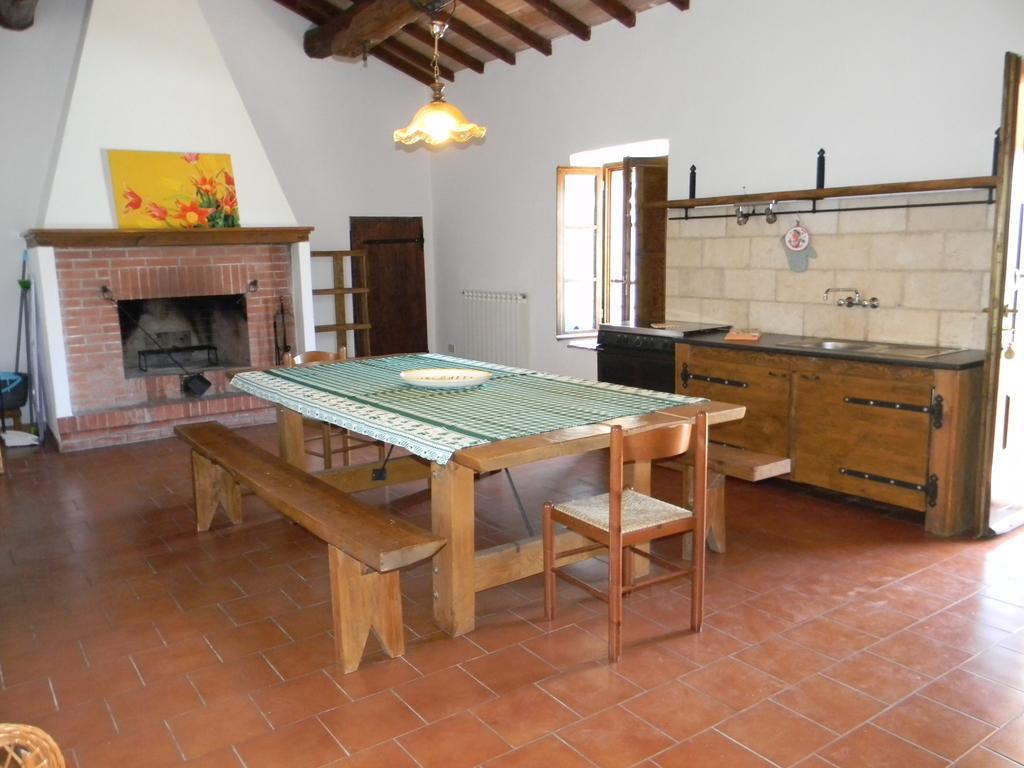 Agriturismo Podere La Selva Villa Serre Di Rapolano Kültér fotó