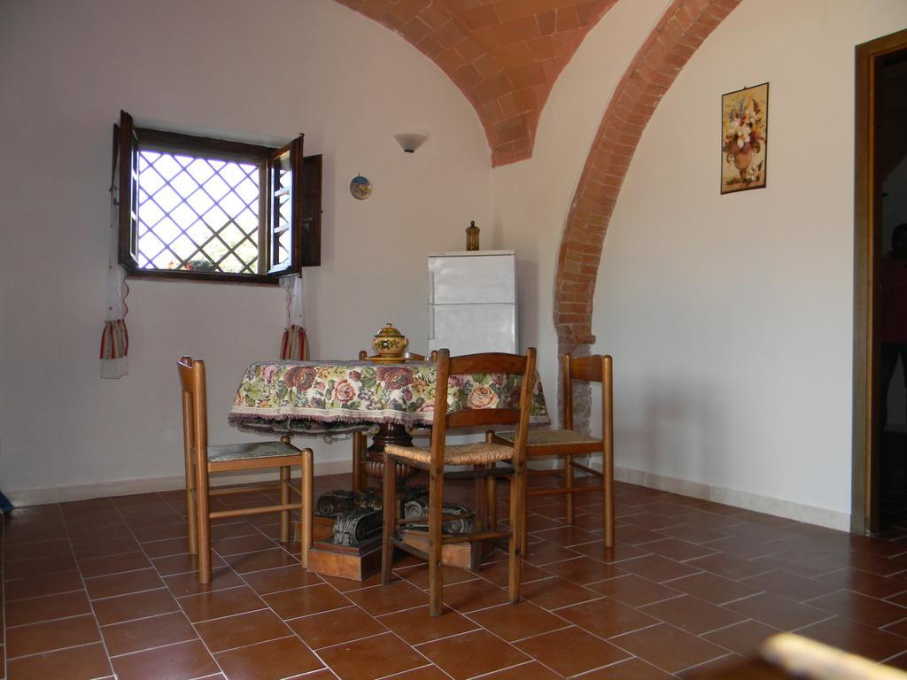 Agriturismo Podere La Selva Villa Serre Di Rapolano Szoba fotó