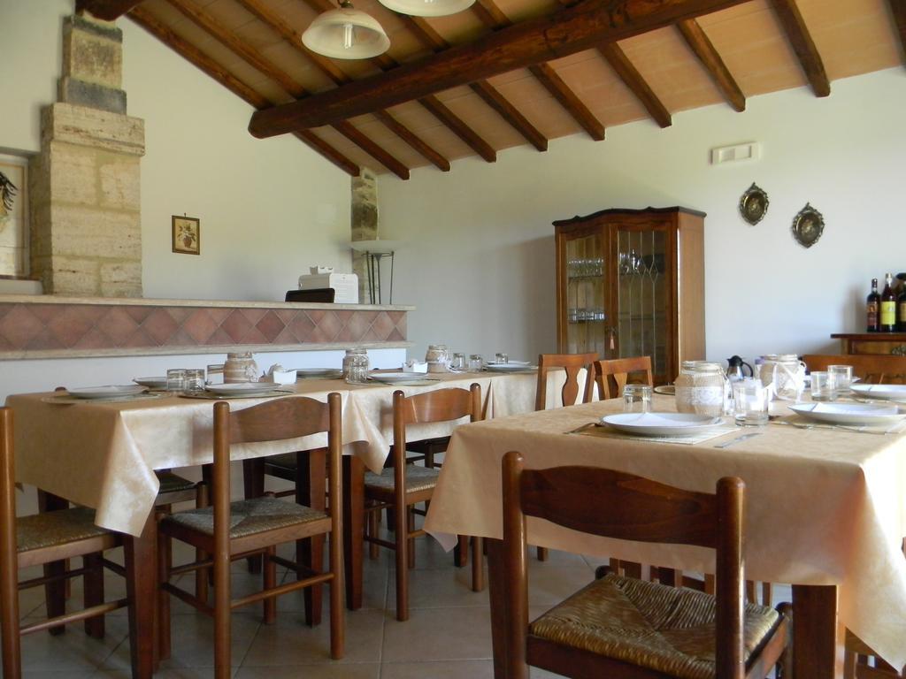 Agriturismo Podere La Selva Villa Serre Di Rapolano Kültér fotó